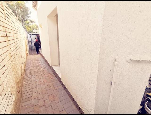 1 BEDROOM PROPERTY TO RENT IN RESERVOIR HILLS